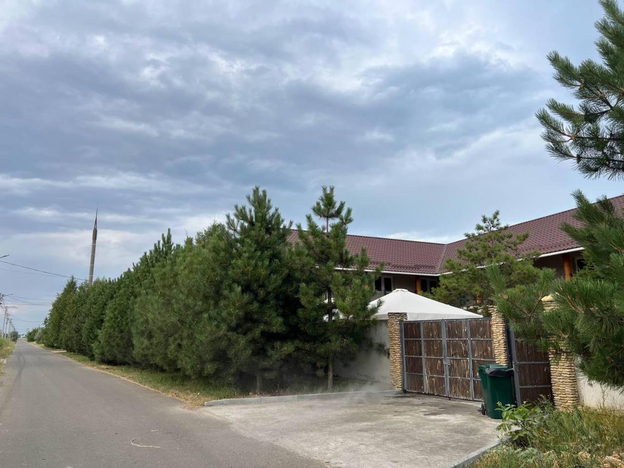 More Nadezhd Hotel Sanzhiika Buitenkant foto